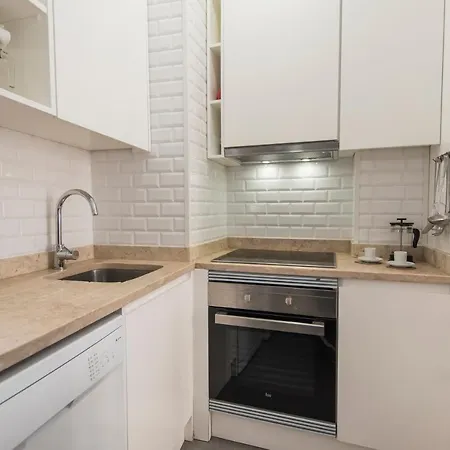 Cozy Flat In The Heart Of Alfama Apartment *
