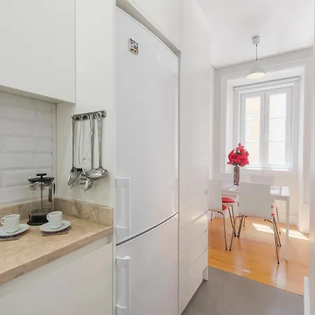 Cozy Flat In The Heart Of Alfama Apartment